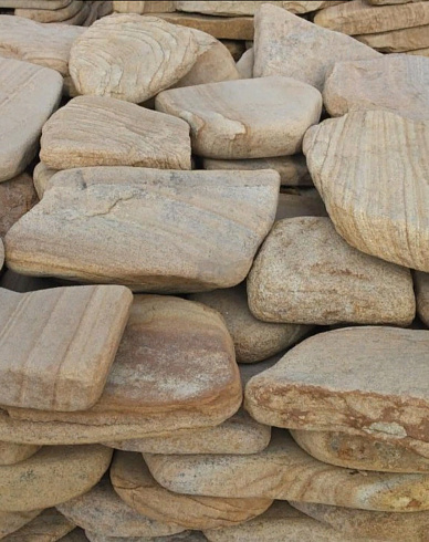 Kamenclub.ru: Песчаник пластушка галтованный желтый с рисунком (3 см)  купить в Волжском плитняк - пластушка желтый песчаник 21000 руб/м3   фото КАМЕНЬ КЛУБ