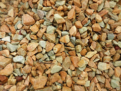 Kamenclub.ru: Щебень крошка желтый (ЗЛАТОЛИТ) фр. 3-5 мм.  купить в Волжском златолит золотистый, бежевый, желтый мрамор 12 000 руб/т   фото КАМЕНЬ КЛУБ