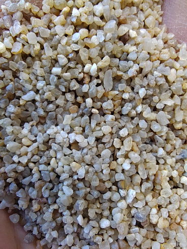 Кварцевый песок сухой фракцинированный фр. 1,2-2,5 мм.  купить в Волжском фото Камень Клуб