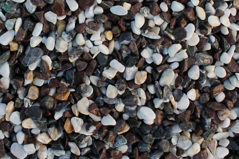 Kamenclub.ru: Мраморная крошка (щебень галтованный микс:: серый-зеленый-розовый) фр.10-20 мм.  купить в Волжском мрамор серый, зеленый, розовый щебень окатанный округлый декоративный ландшафтный 15500 руб/т   фото КАМЕНЬ КЛУБ