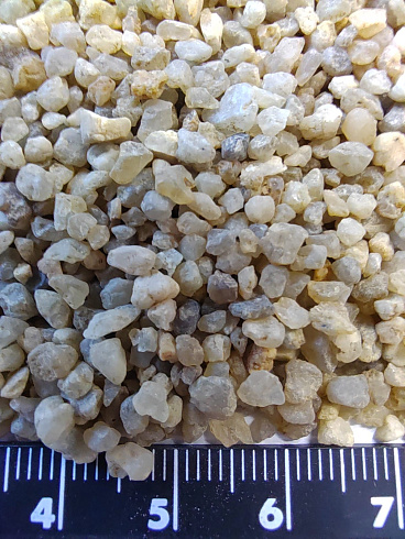 Кварцевый песок для водоподготовки фр. 1,6-3 мм.  купить в Волжском фото Камень Клуб