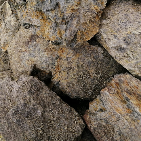 фото Змеевик салатовый  (фр. 70-100 мм)  купить в Волжском в интернет-портале КАМЕНЬ КЛУБ