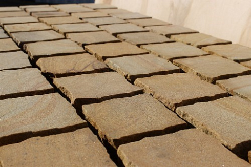 Kamenclub.ru: Песчаник брусчатка (Прага) art PSG-10-07  купить в Волжском    2600 руб/кв.м   фото КАМЕНЬ КЛУБ