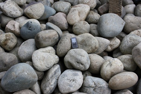 Kamenclub.ru: Речной валун (Ассорти) фр.100-300 мм.  купить в Волжском галечник серый, темно-серый, светло-серый речная галька крупных размеров 4200 руб/т   фото КАМЕНЬ КЛУБ