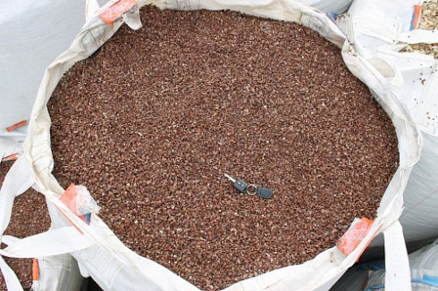 Kamenclub.ru: Мраморная крошка (щебень крошка розовый) фр. 5-10 мм.  купить в Волжском мрамор розовый, красный щебень колотый ландшафтный декоративный  11000 руб/т   фото КАМЕНЬ КЛУБ