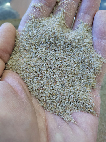 Кварцевый песок для площадок фр. 0,3 - 1 мм.  купить в Волжском фото Камень Клуб