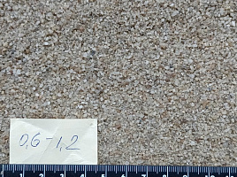 Кварцевый песок для площадок фр. 0,6-1,2 мм.  купить в Волжском фото Камень Клуб